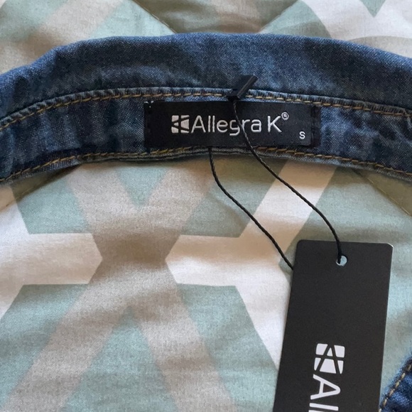 Women’s denim halter dress. Size small. NWT, measurements are in photos. - Picture 8 of 11